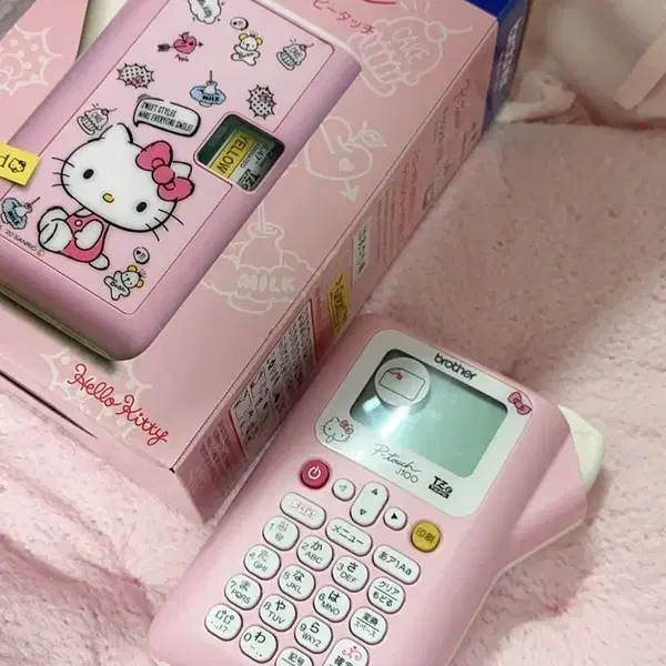 헬로키티 브라더 핑크 라벨기